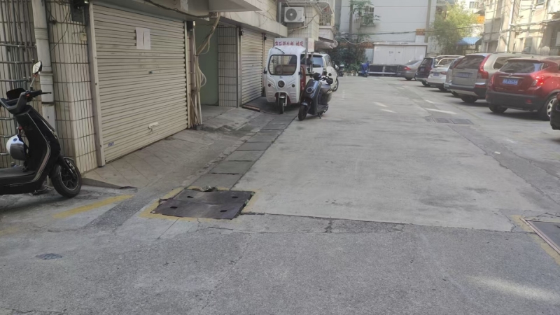 廣西鹽業(yè)集團(tuán)建政路51號院內(nèi)車庫招租公告